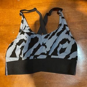 💙🖤Varley Sport Bra 💙🖤